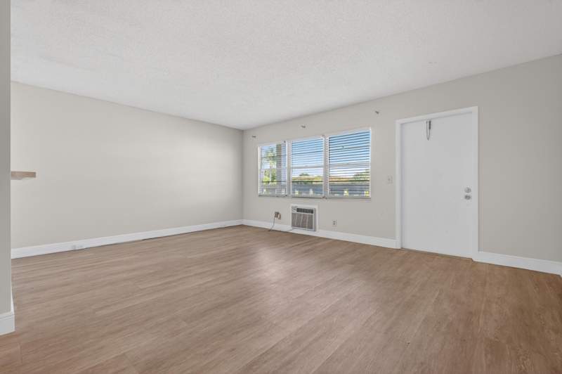 1 bedroom Condominium at 20 Dorset A, Dorset At Century Village Condo, Boca Raton — photo 4