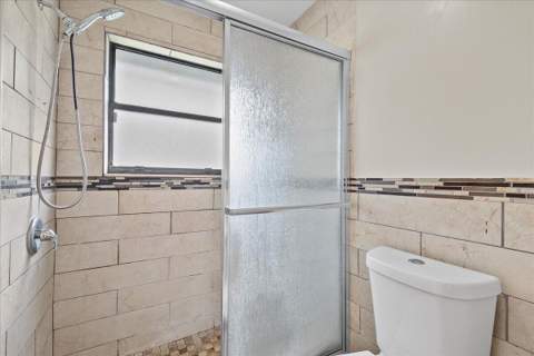 325 Pennington Court, Royal Palm Beach FL - photo 17 of 35