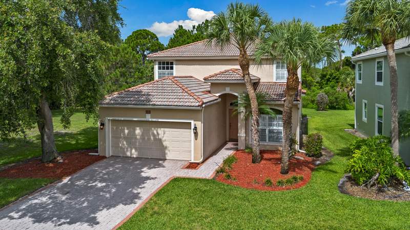 4 bedroom Single Family Residence at 3516 NW Deer Oak Drive, Jensen Beach Country Club, Jensen Beach — photo 2