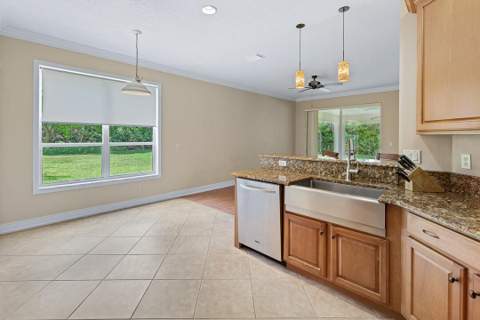 3516 NW Deer Oak Drive, Jensen Beach FL - photo 13 of 30
