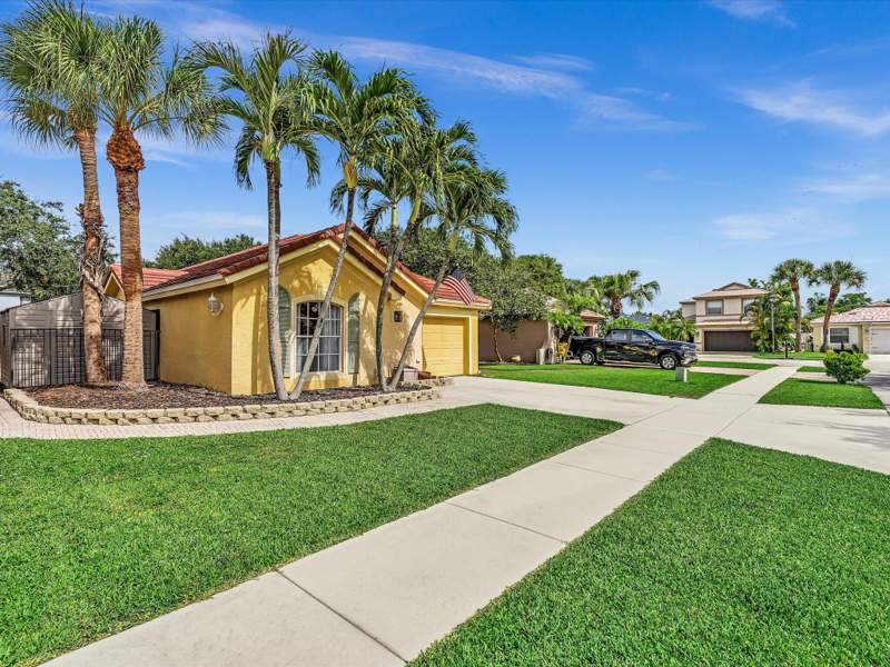 3 bedroom Single Family Residence at 7559 Savannah Lane, Springs, Lake Worth — photo 3