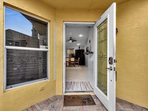 7559 Savannah Lane, Lake Worth FL - photo 7 of 60
