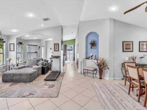 7559 Savannah Lane, Lake Worth FL - photo 14 of 60