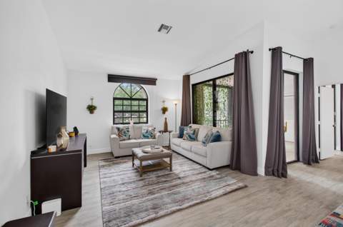 5450 Verona Drive #P, Boynton Beach FL - photo 12 of 98