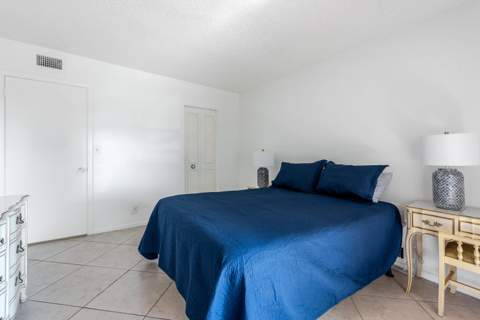 2615 Garden Drive #307, Lake Worth FL - photo 15 of 35