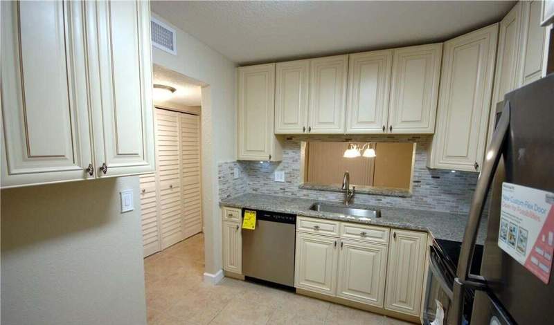 1 bedroom Condominium at 3071 Holiday Springs Boulevard #101-8, Golfside II Condo, Margate — photo 2