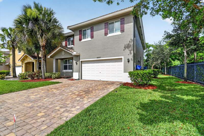 5 bedroom Single Family Residence at 5667 Caranday Palm Drive, VERONA ESTATES, Greenacres — photo 3