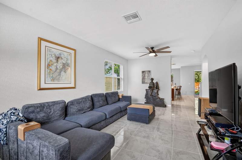 5 bedroom Single Family Residence at 5667 Caranday Palm Drive, VERONA ESTATES, Greenacres — photo 5
