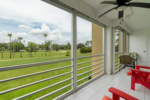 3661 Via Poinciana #211, Lake Worth FL - photo 22 of 42