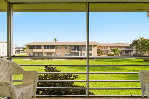 142 Norwich F, West Palm Beach FL - photo 12 of 25