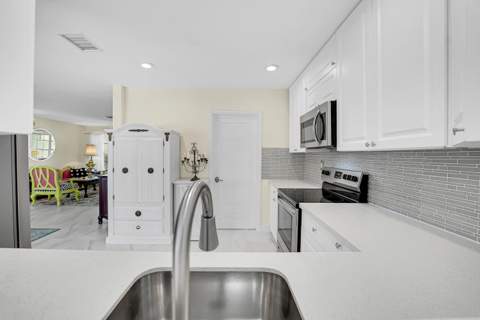 707 N 32nd Avenue, Hollywood FL - photo 23 of 59
