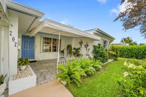 707 N 32nd Avenue, Hollywood FL - photo 7 of 59