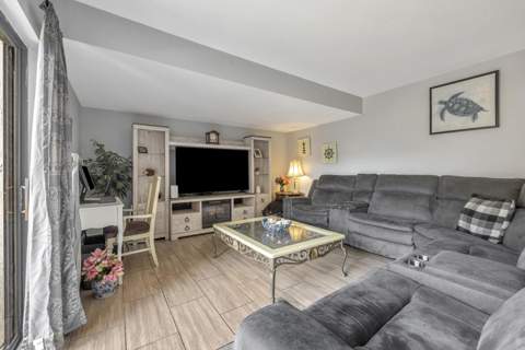 825 NW 30th Avenue #A, Delray Beach FL - photo 7 of 35