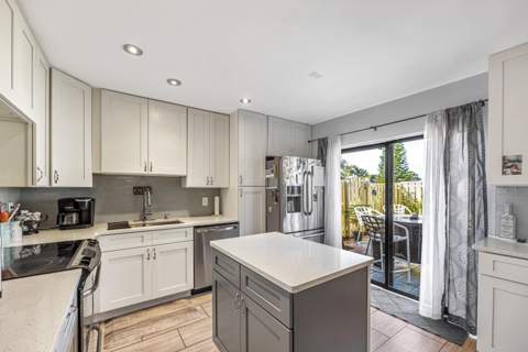 825 NW 30th Avenue #A, Delray Beach FL - photo 10 of 35