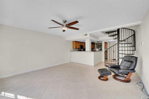 650 Tennis Club Drive #305, Fort Lauderdale FL - photo 9 of 47