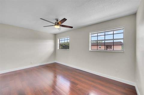 650 Tennis Club Drive #305, Fort Lauderdale FL - photo 16 of 47