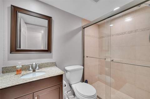 650 Tennis Club Drive #305, Fort Lauderdale FL - photo 18 of 47