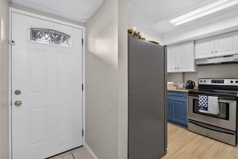 2 bedroom Condominium at 118 Royal Pk Drive #1f, Royal Park Condo, Oakland Park — photo 3