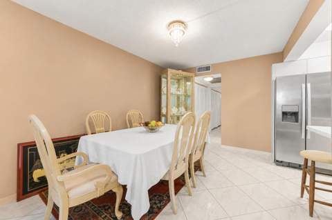 1069 Cornwall D, Boca Raton FL - photo 6 of 44
