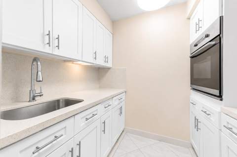 1069 Cornwall D, Boca Raton FL - photo 9 of 44