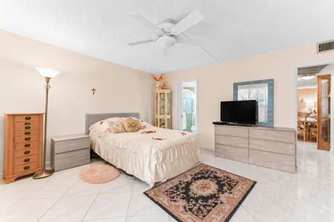1069 Cornwall D, Boca Raton FL - photo 12 of 44