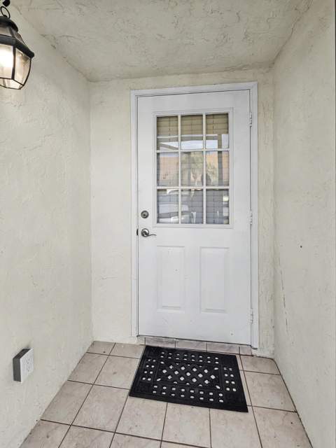 1160 Parkside Green Drive #F, Greenacres FL - photo 8 of 37