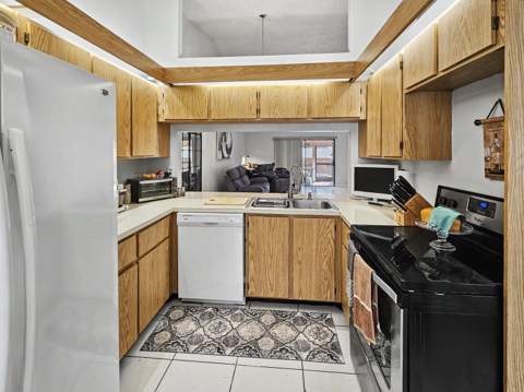 1160 Parkside Green Drive #F, Greenacres FL - photo 17 of 37