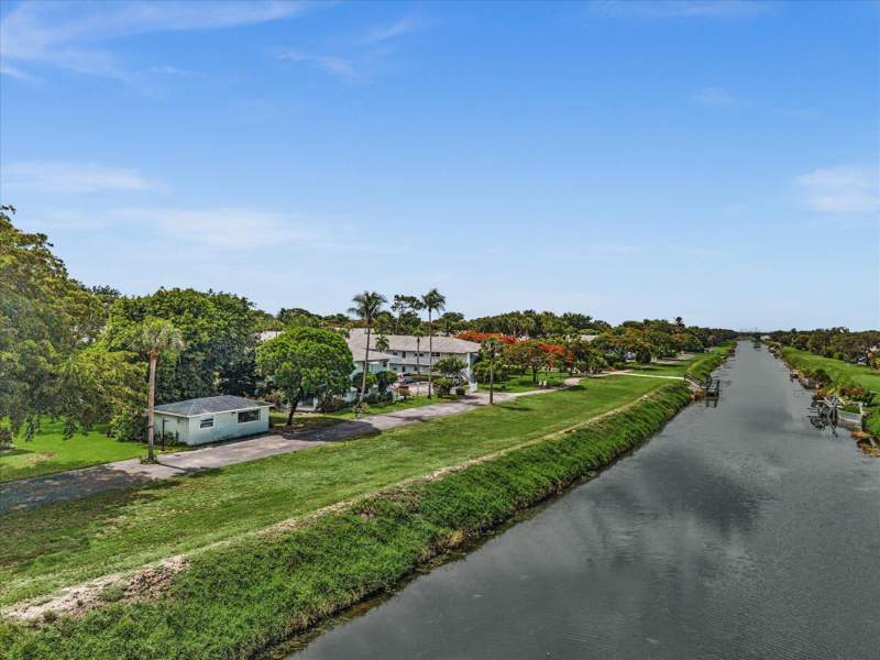 2 bedroom Condominium at 2420 SW 22nd Avenue #602, Sabal Pine Condo, Delray Beach — photo 3