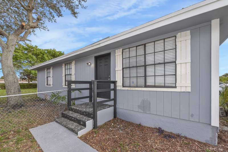 3 bedroom Single Family Residence at 237 SW 11th Avenue, Atlantic Gardens Delray In, Delray Beach — photo 2