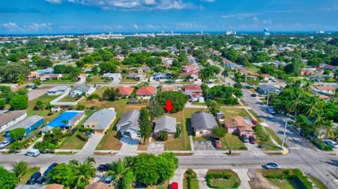 237 SW 11th Avenue, Delray Beach FL - photo 23 of 40