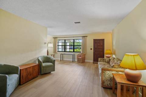 3358 SW 16th Court, Fort Lauderdale FL - photo 14 of 37