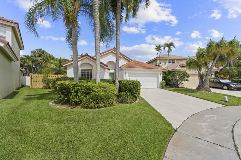 3 bedroom Single Family Residence at 165 St Michaels Court, Stonebriar At Maplewood, Jupiter — photo 2