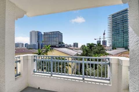 403 S Sapodilla Avenue #409, West Palm Beach FL - photo 24 of 48