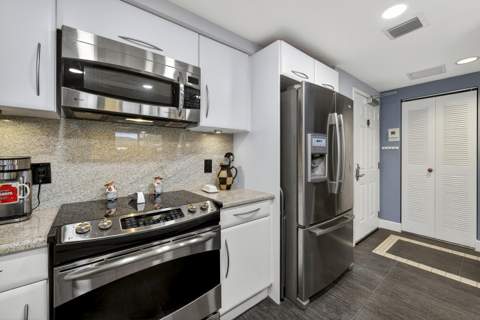 511 Lucerne Avenue #312, Lake Worth Beach FL - photo 15 of 79