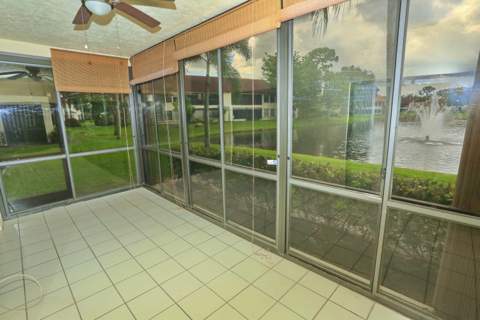 3277 Jog Park Drive, Greenacres FL - photo 11 of 62