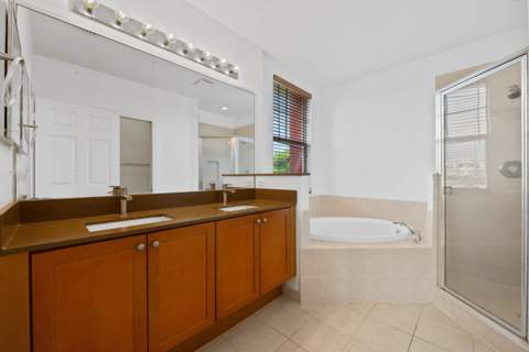 1033 NE 17th Way #905, Fort Lauderdale FL - photo 21 of 34