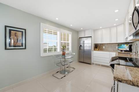 3510 Oaks Way #703, Pompano Beach FL - photo 7 of 47