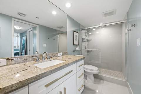 3510 Oaks Way #703, Pompano Beach FL - photo 22 of 47