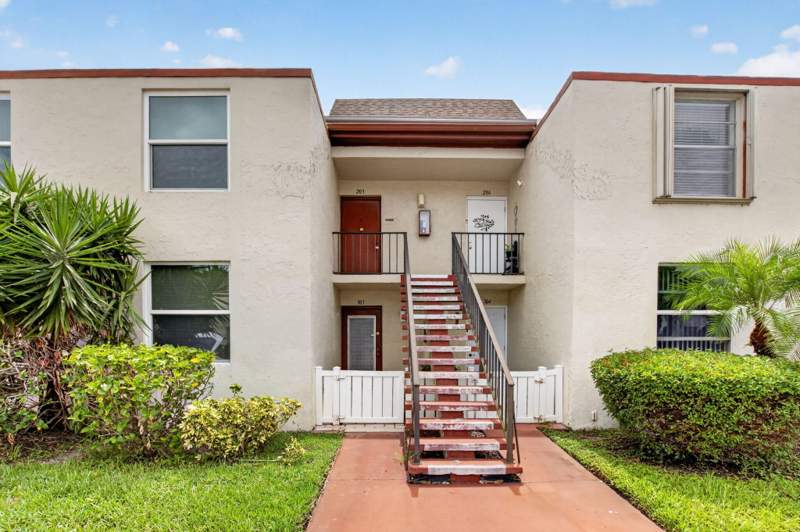 2 bedroom Condominium at 11 Willowbrook Lane #204, Villages Of Oriole Abbey Condo, Delray Beach — photo 3