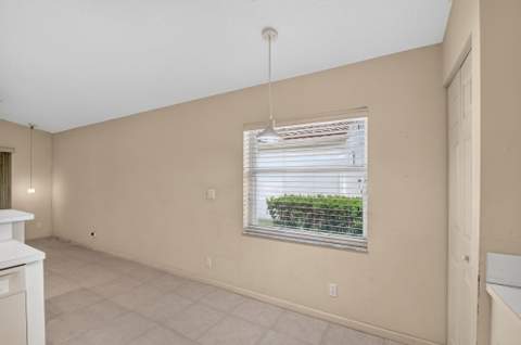 9840 Arbor View Drive, Boynton Beach FL - photo 8 of 50