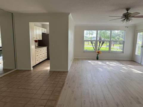 7293 W Oakridge Circle, Lake Worth FL - photo 14 of 33