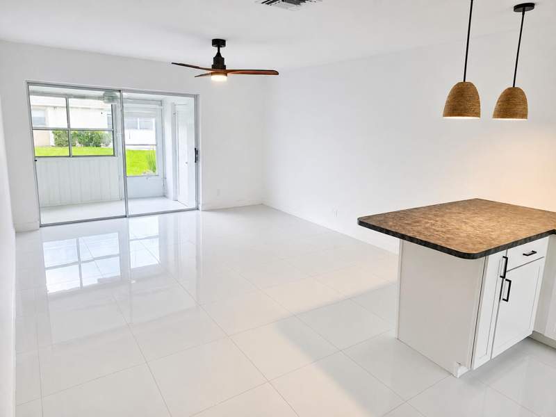 1 bedroom Villa at 2568 Dudley Drive #G, Cresthaven Villas Condo 25, West Palm Beach — photo 3