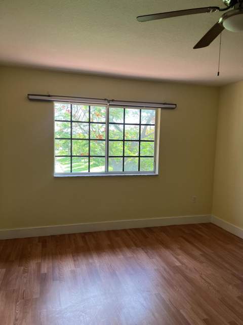 4113 Napoli Lake Drive, Riviera Beach FL - photo 6 of 14