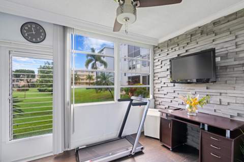 300 NE 26th Avenue #1030, Boynton Beach FL - photo 17 of 20