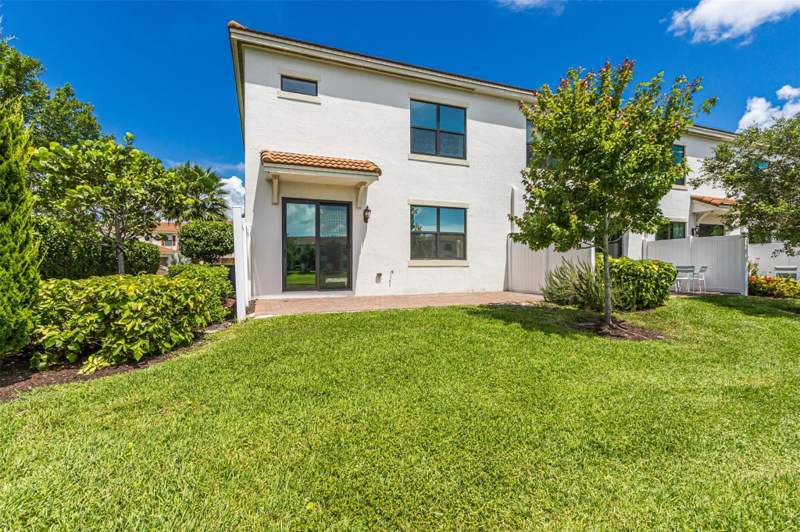 3 bedroom Townhouse at 10124 Brickhill Drive #10124, Boca Dunes Pud, Boca Raton — photo 2