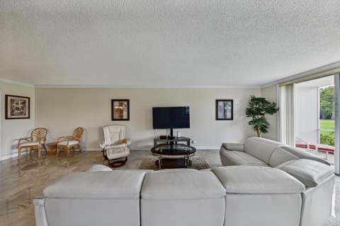 4020 W Palm Aire Drive #106, Pompano Beach FL - photo 7 of 52