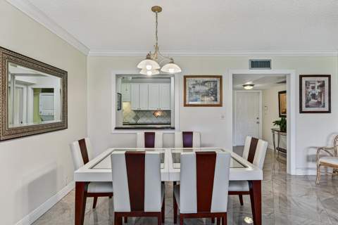 4020 W Palm Aire Drive #106, Pompano Beach FL - photo 9 of 52