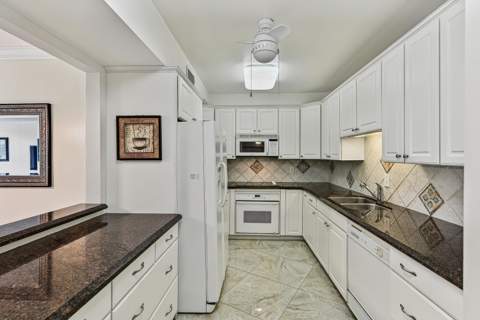 4020 W Palm Aire Drive #106, Pompano Beach FL - photo 11 of 52