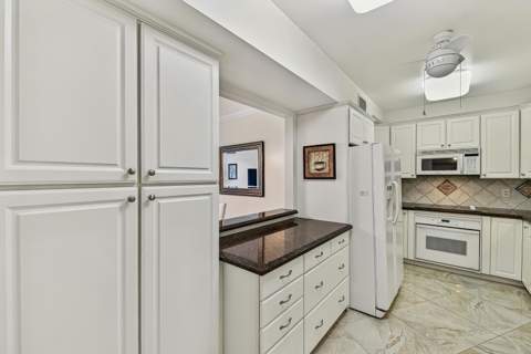 4020 W Palm Aire Drive #106, Pompano Beach FL - photo 12 of 52