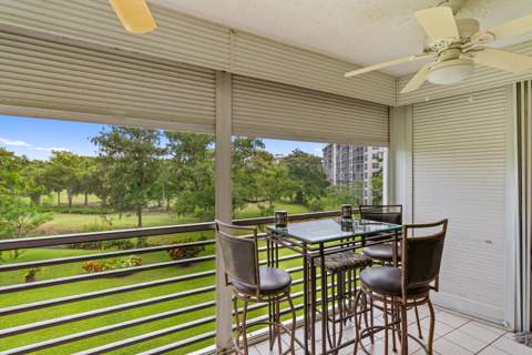 625 Oaks Drive #405, Pompano Beach FL - photo 19 of 61